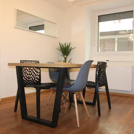 New★center Delight★★★chic&cozy★top Location 아파트 류블랴나