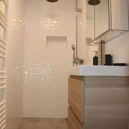 New★center Delight★★★chic&cozy★top Location 아파트 *