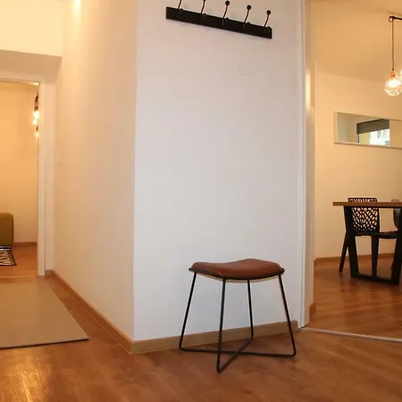 Apartment New★center Delight★★★chic&cozy★top Location